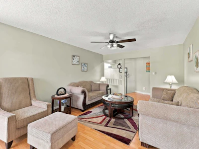 13902 80 Avenue - 5
