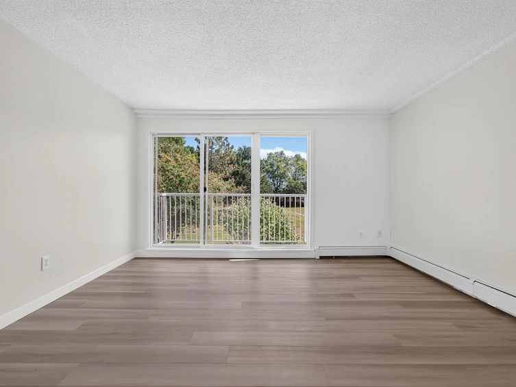203-7220 Lindsay Road, Richmond, BC, V7C 3M6 - 8