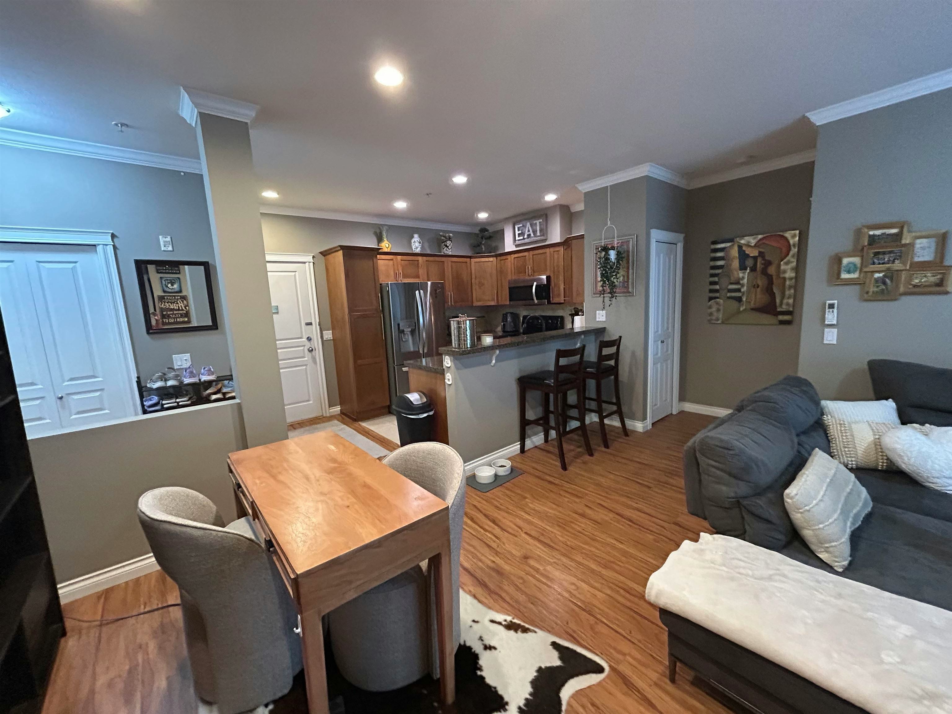 305-12090 227th Street, Maple Ridge, BC, V2X 6J5 - 5