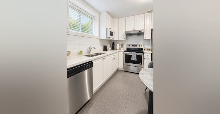 2127 E 46th Avenue, Vancouver, BC, V5P 1P3 - 4