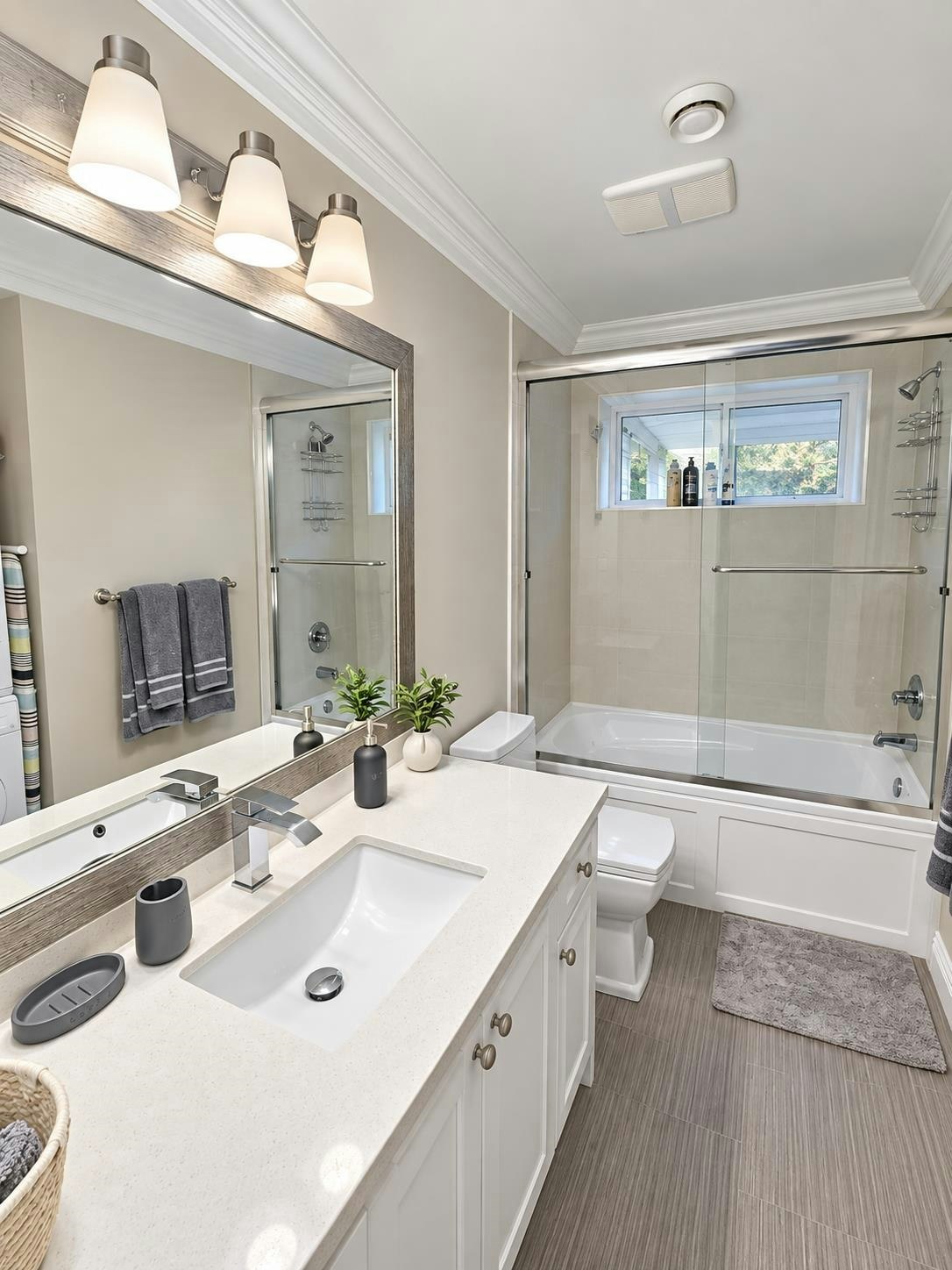2127 E 46th Avenue, Vancouver, BC, V5P 1P3 - 8
