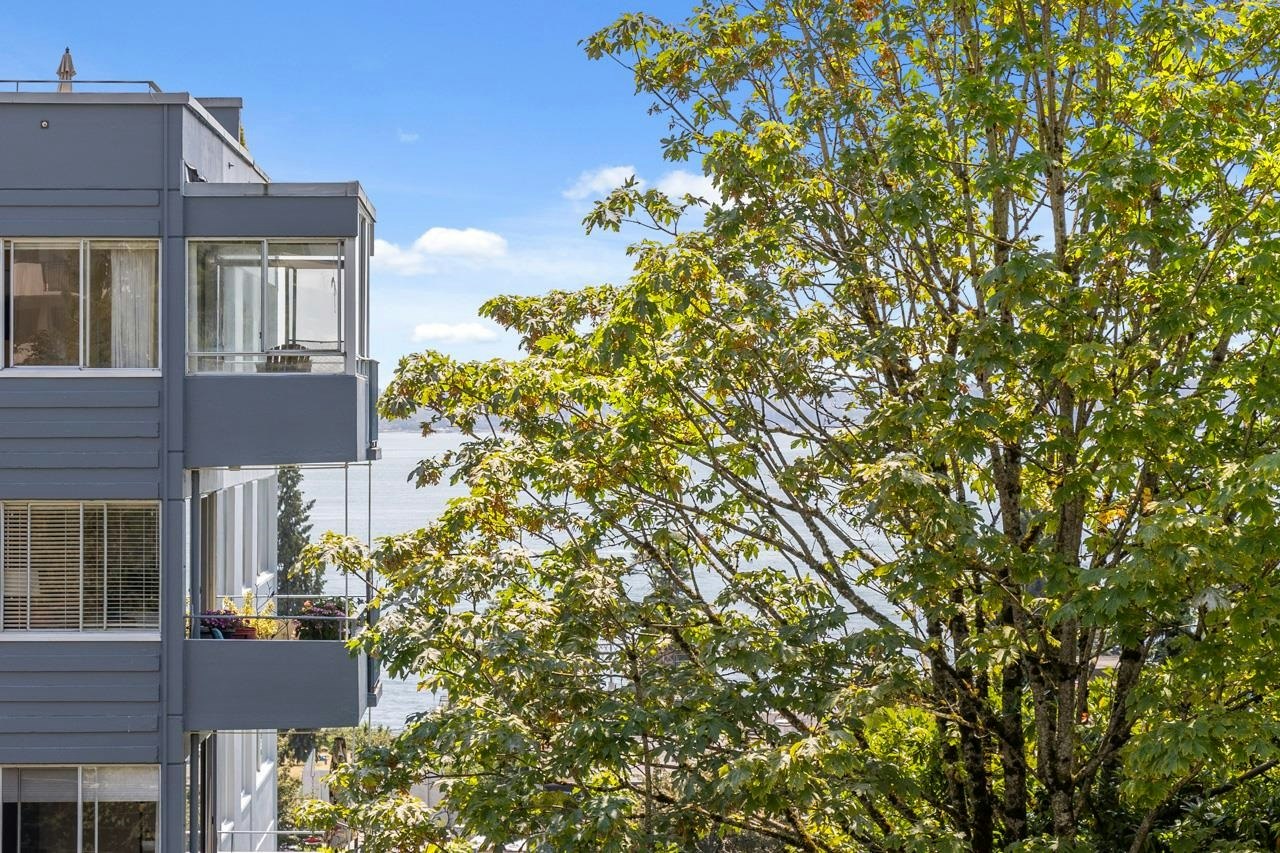 1737 Duchess Avenue, West Vancouver, BC, V7V 1P8 - 22