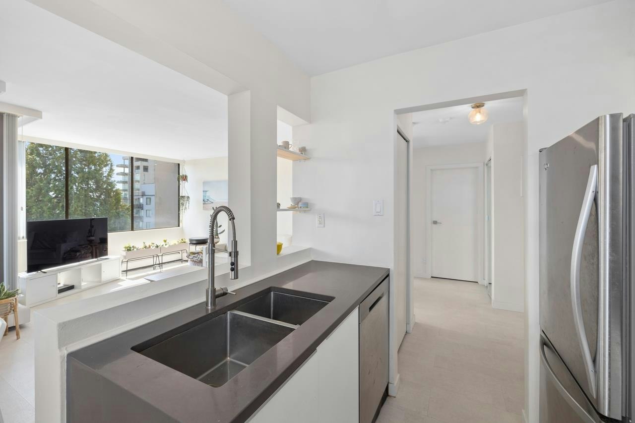 1737 Duchess Avenue, West Vancouver, BC, V7V 1P8 - 12