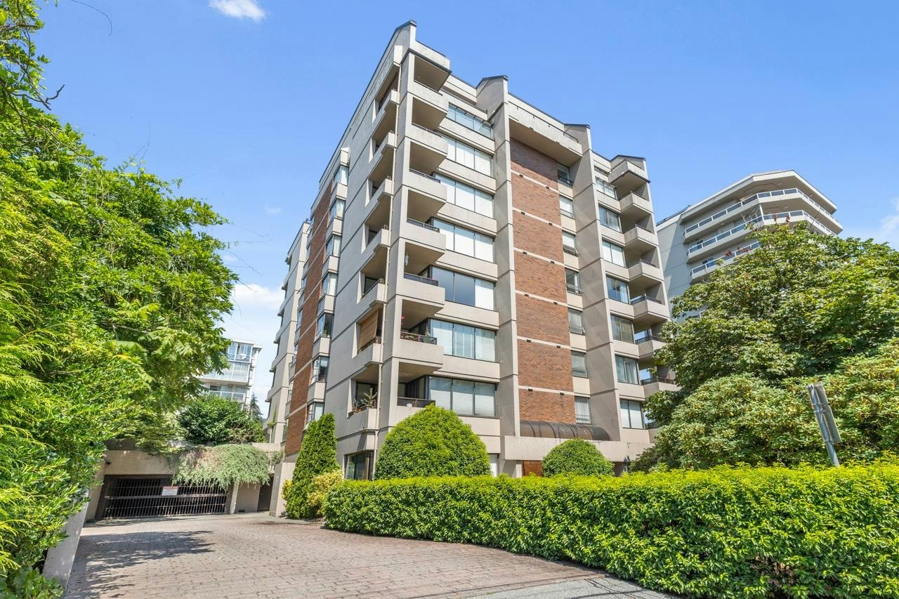1737 Duchess Avenue, West Vancouver, BC, V7V 1P8