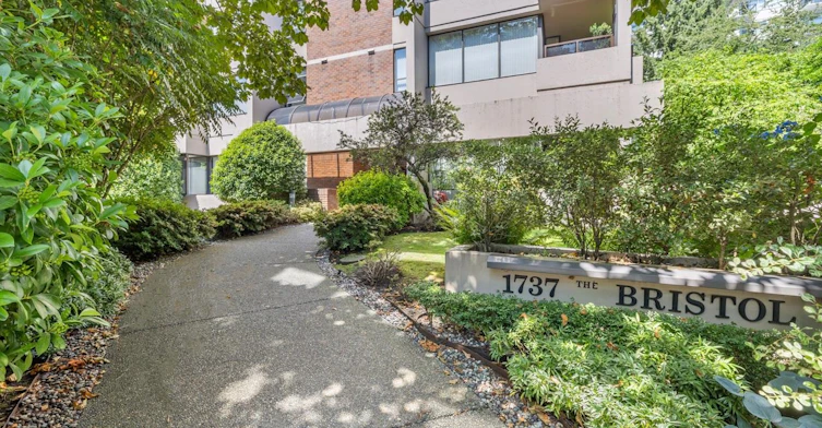 1737 Duchess Avenue, West Vancouver, BC, V7V 1P8 - 2
