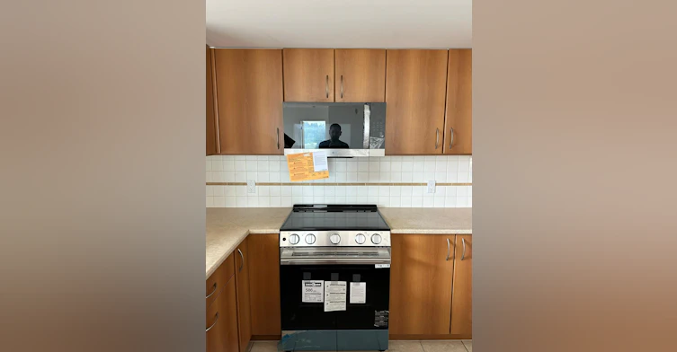 1603-235 Guildford Way, Port Moody, BC, V3H 5L8 - 13