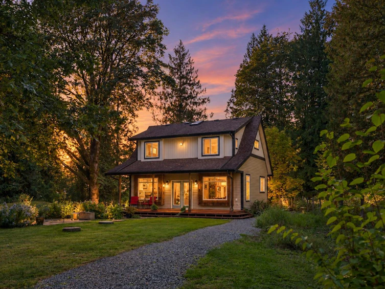 12121 264 Street, Maple Ridge, BC, V2W 1P1