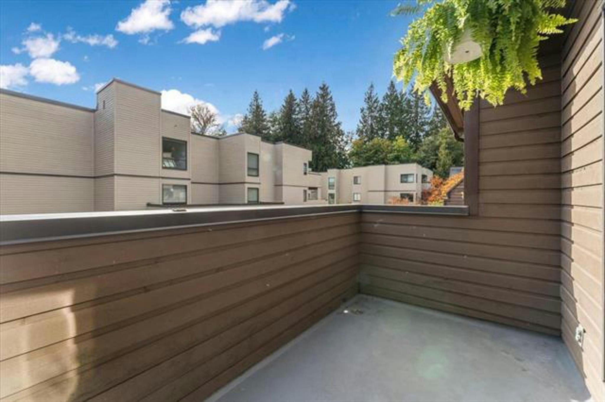3295 Mountain Highway, North Vancouver, BC, V7K 2H4 - 7
