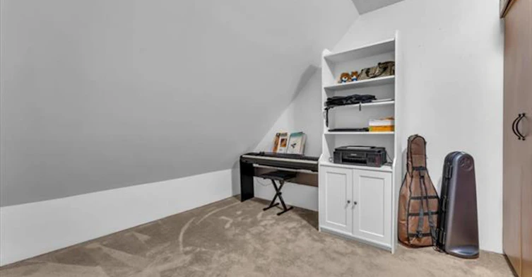 3295 Mountain Highway, North Vancouver, BC, V7K 2H4 - 18