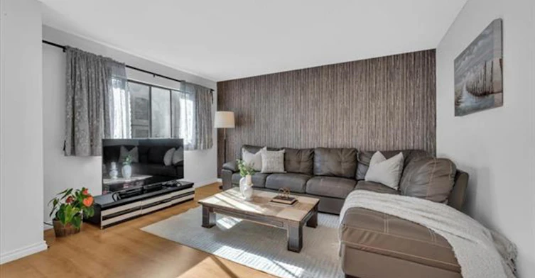 3295 Mountain Highway, North Vancouver, BC, V7K 2H4 - 5