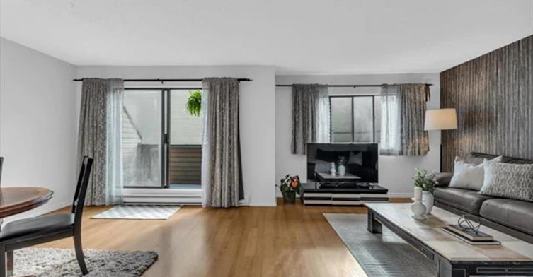 3295 Mountain Highway, North Vancouver, BC, V7K 2H4 - 4