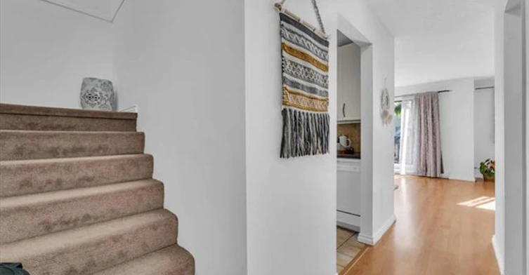3295 Mountain Highway, North Vancouver, BC, V7K 2H4 - 10