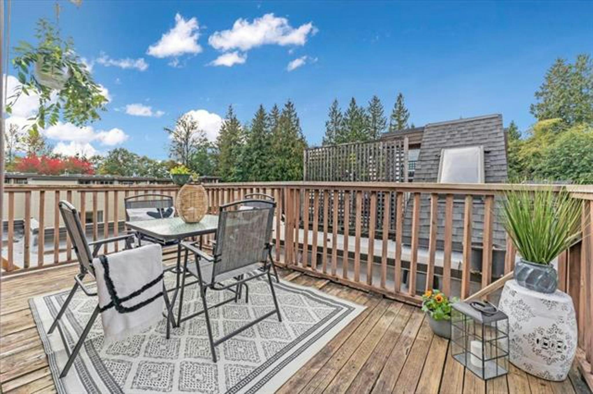 3295 Mountain Highway, North Vancouver, BC, V7K 2H4 - 20
