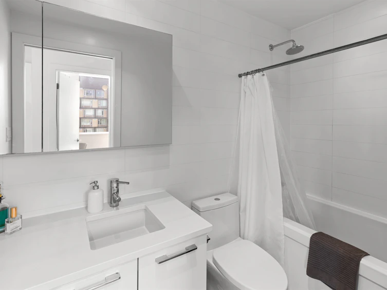 1001-108 E 1st Avenue, Vancouver, BC, V5T 0E4 - 16