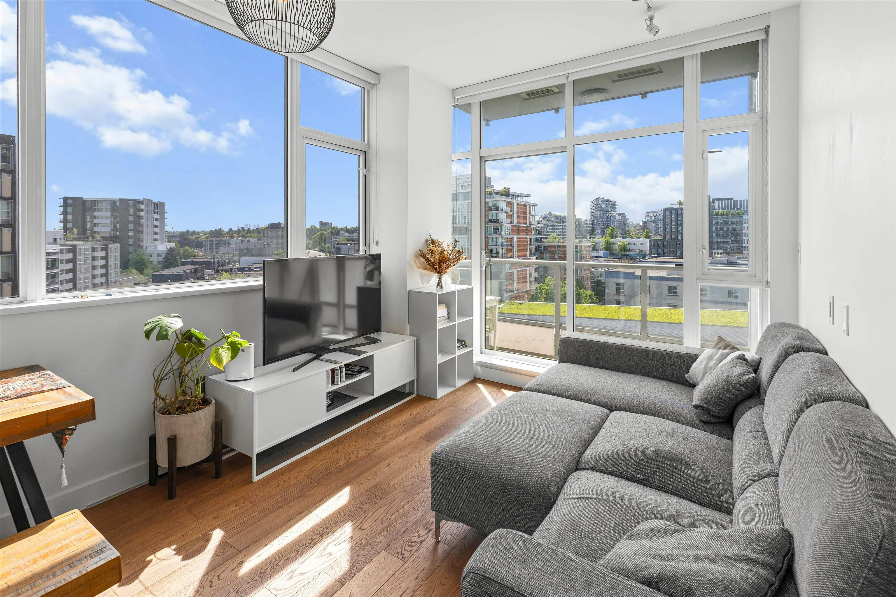 1001-108 E 1st Avenue, Vancouver, BC, V5T 0E4