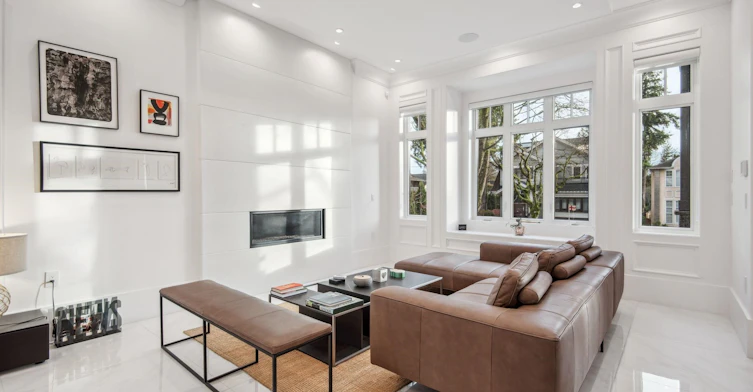 2931 W 39th Avenue, Vancouver, BC, V6N 2Z5 - 2