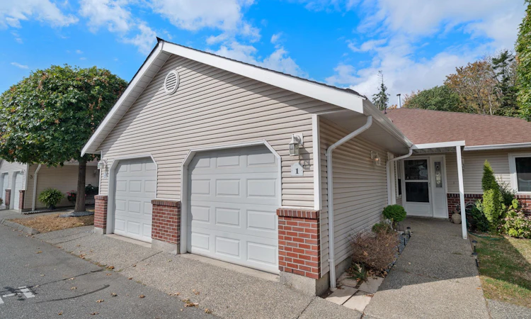 1-2081 Winfield Drive