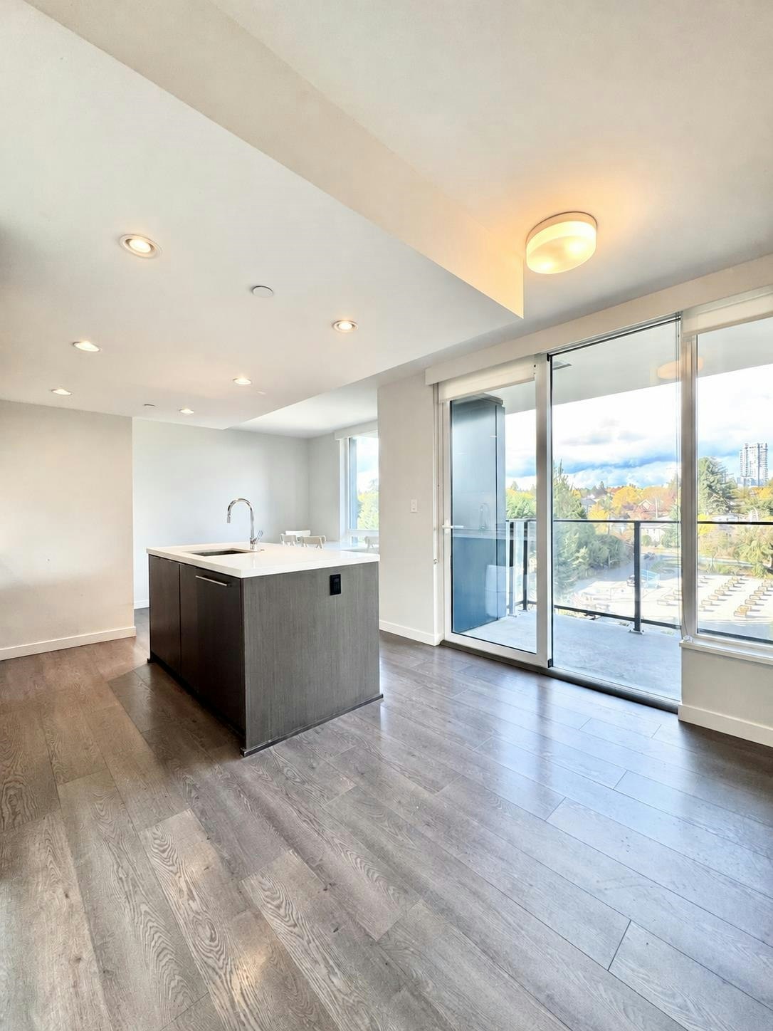 5XX-8189 Cambie Street, Vancouver, BC, V6P 0G6 - 2