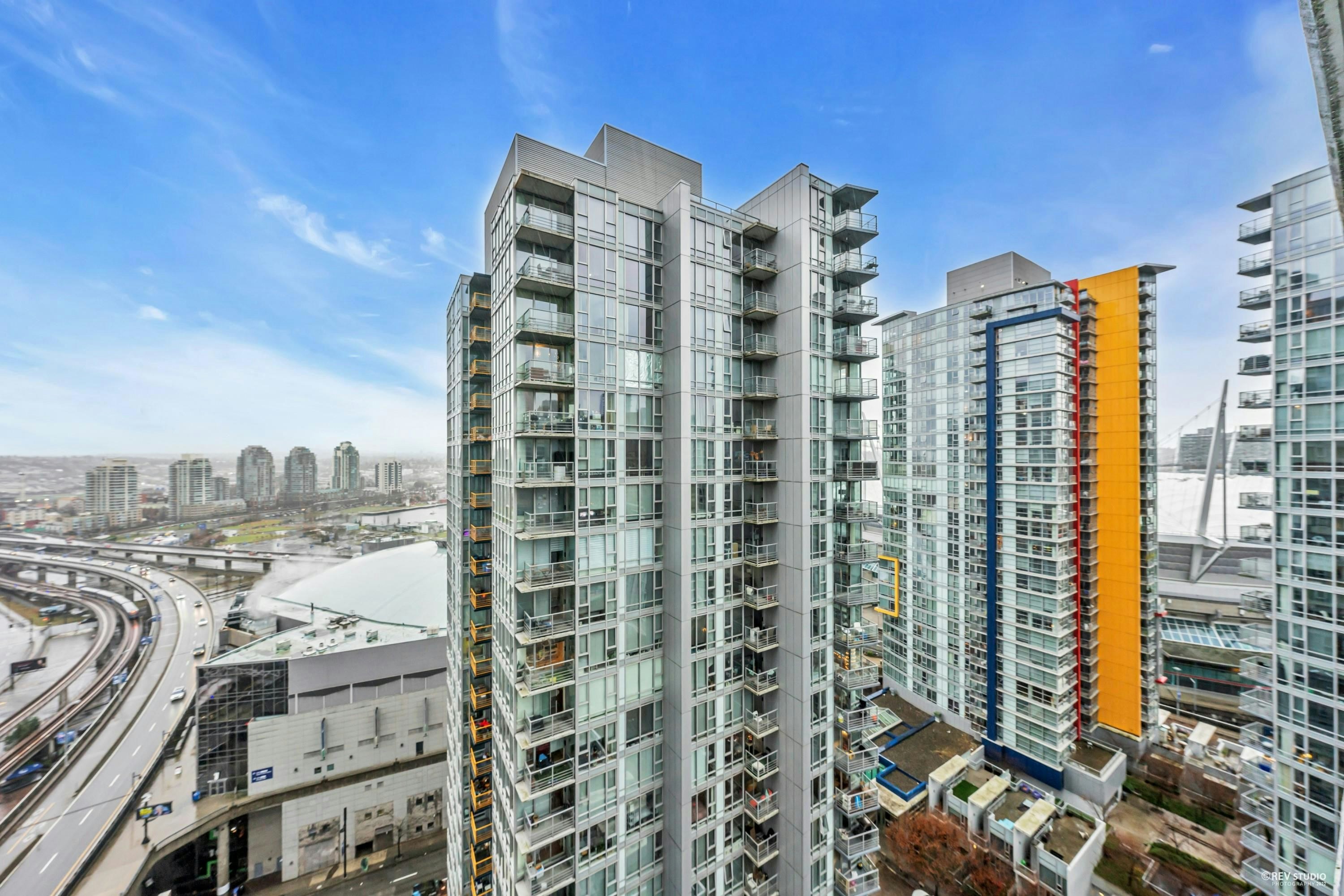 2301-602 Citadel Parade, Vancouver, BC, V6B 1X2 - 2