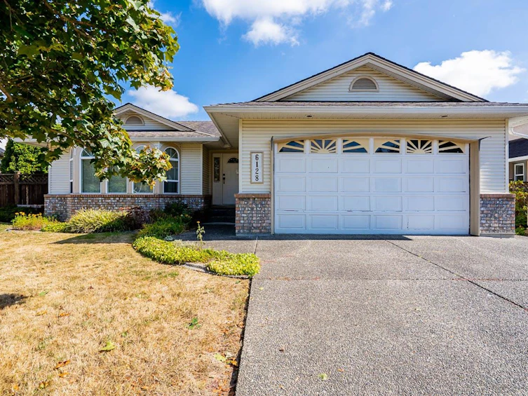 6128 185b Street, Surrey, BC, V3S 7P6
