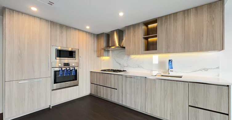 31xx-13778 100 Avenue, Surrey, BC, V3T 0V3
