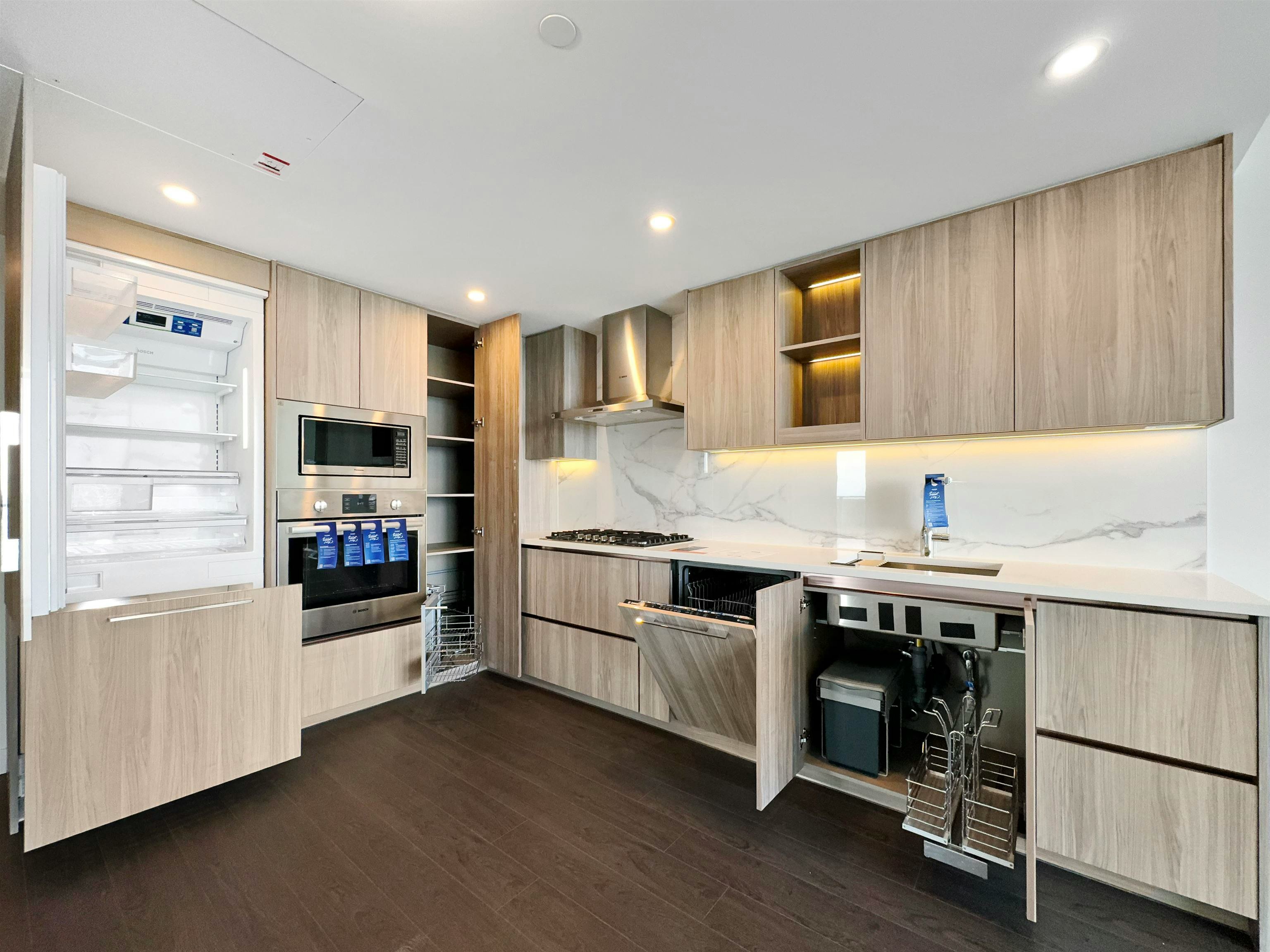 31xx-13778 100 Avenue, Surrey, BC, V3T 0V3 - 2