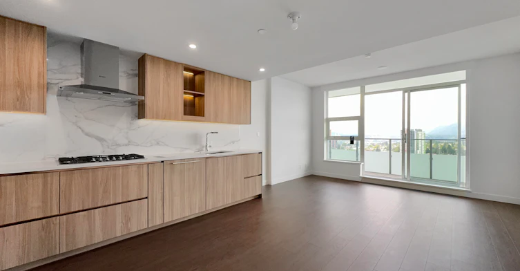 31xx-13778 100 Avenue, Surrey, BC, V3T 0V3 - 3