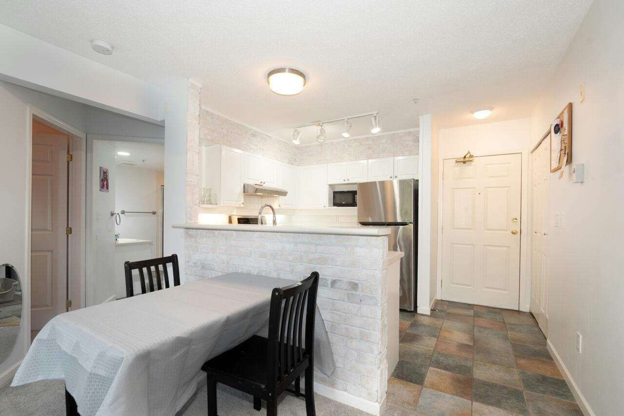 104-3625 Windcrest Drive, North Vancouver, BC, V7G 2S6 - 6