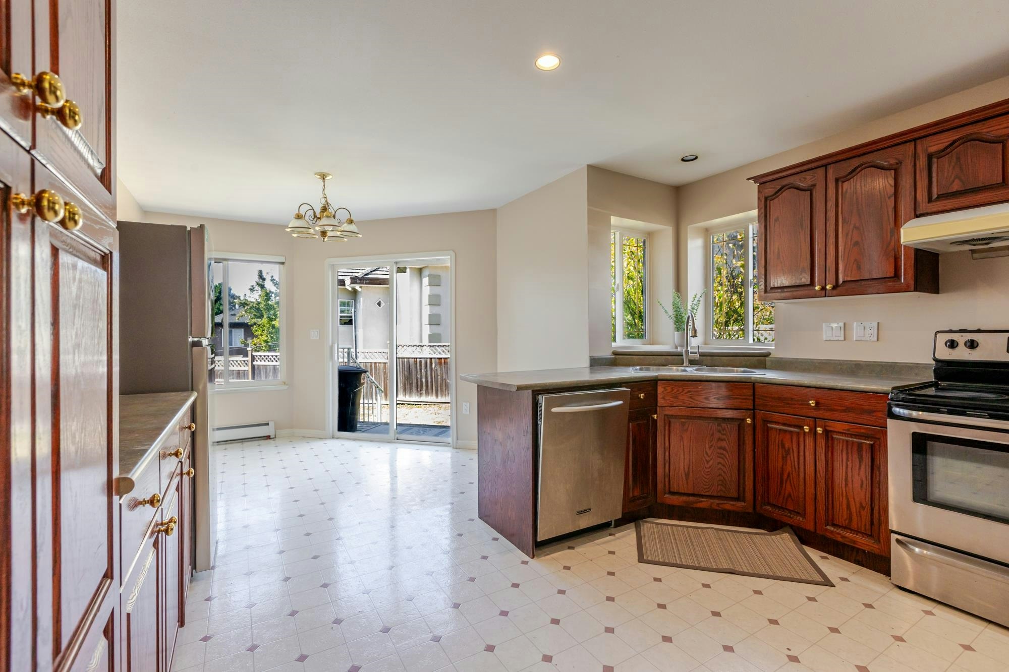 7953 155a Street, Surrey, BC, V3S 8R8 - 9