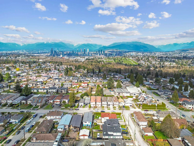 1405-6070 Mcmurray Avenue, Burnaby, BC, V5H 4J3
