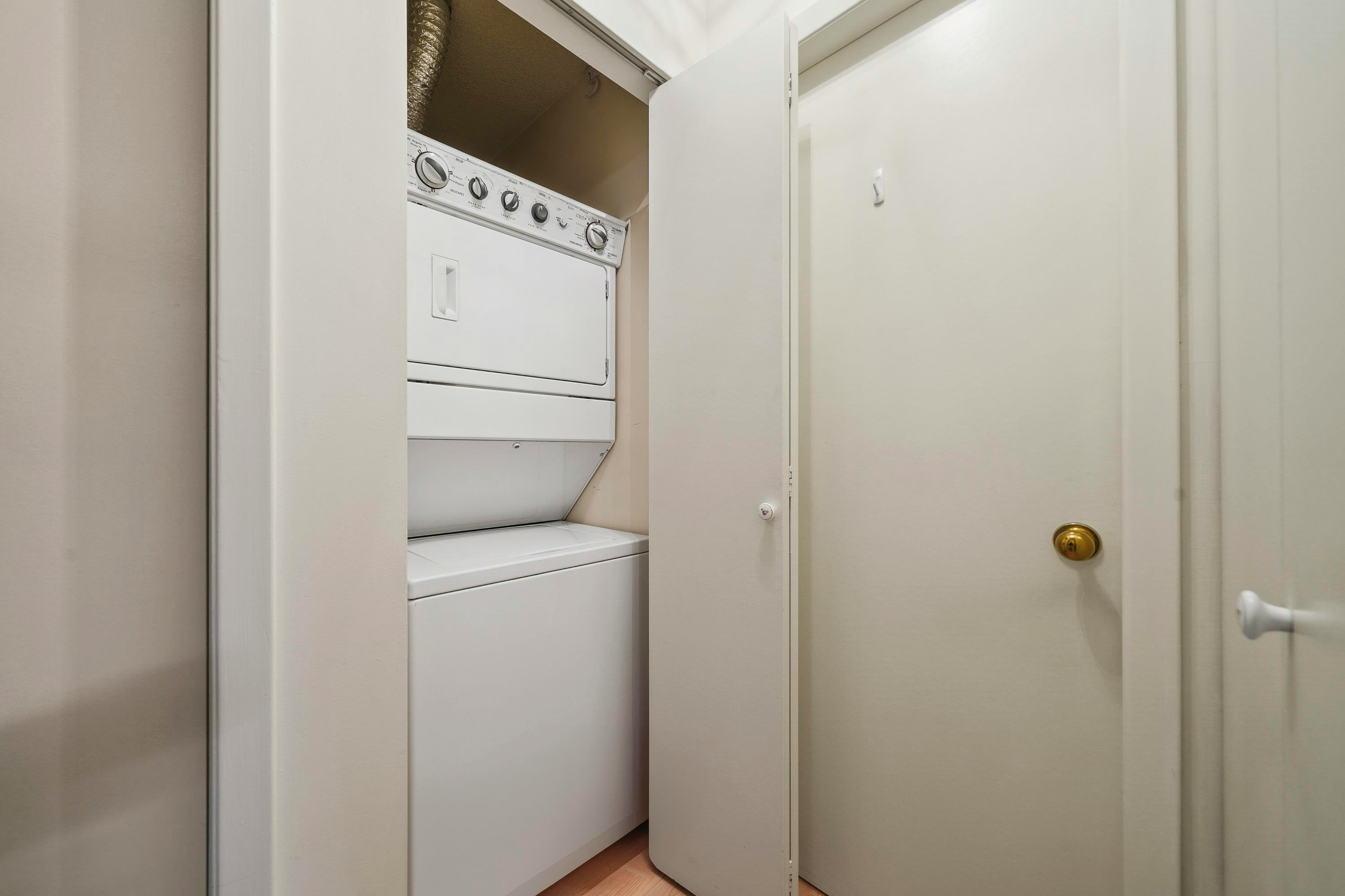 1405-6070 Mcmurray Avenue, Burnaby, BC, V5H 4J3 - 18
