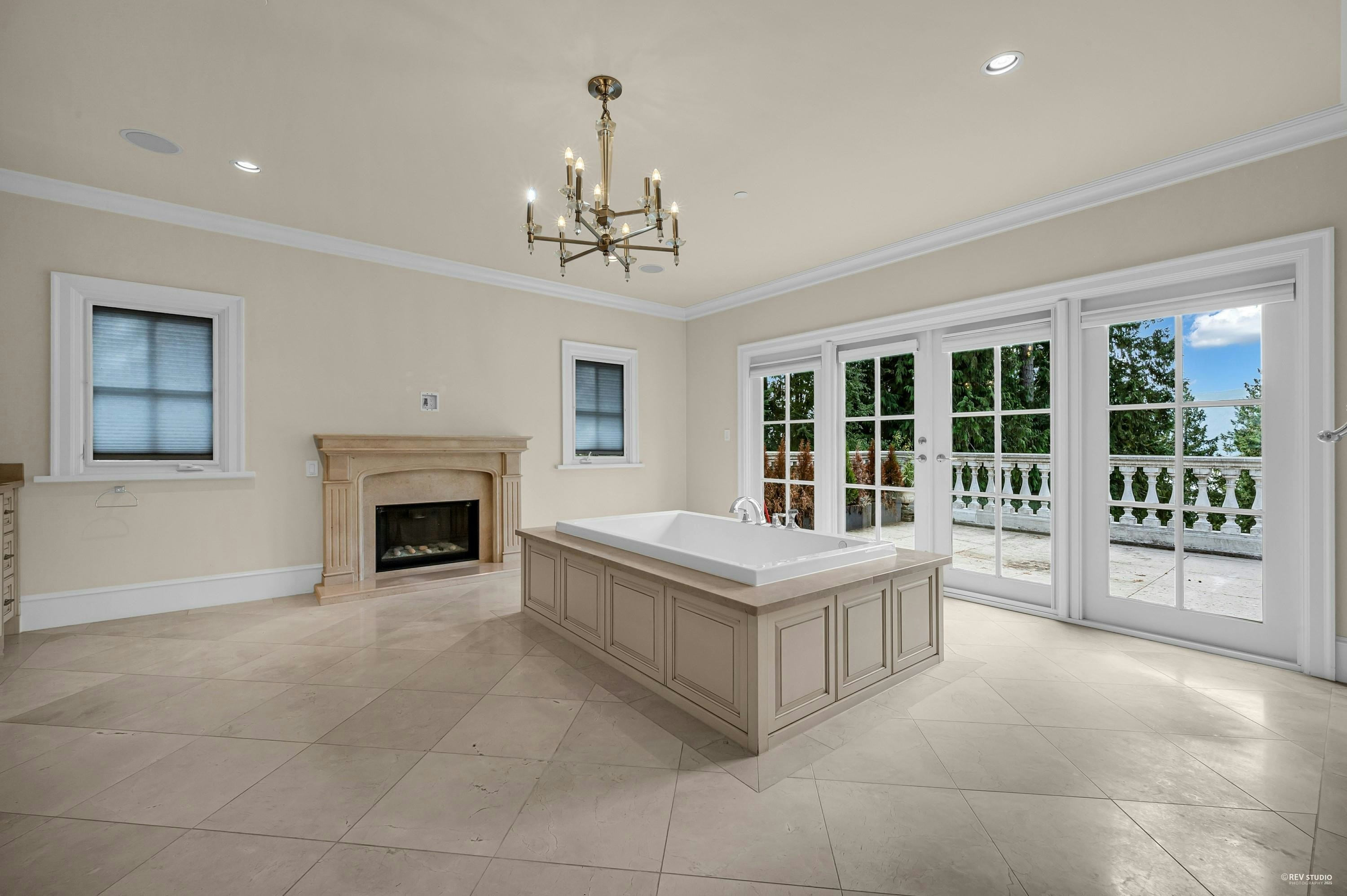 6089 Gleneagles Drive, West Vancouver, BC, V7W 1W1 - 12