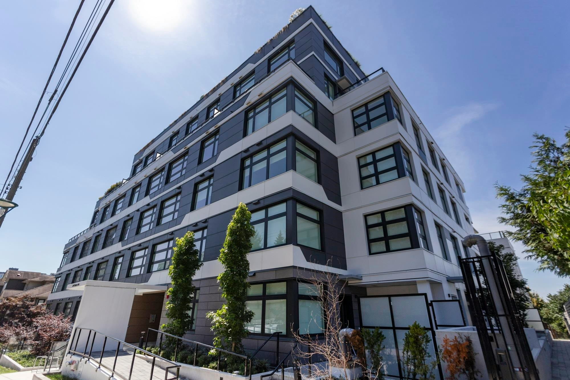 405-3264 Vanness Avenue, Vancouver, BC, V5R 4V3