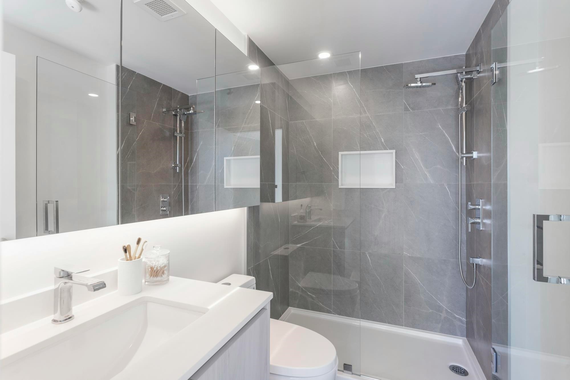 204-3264 Vanness Avenue, Vancouver, BC, V5R 4V3 - 13