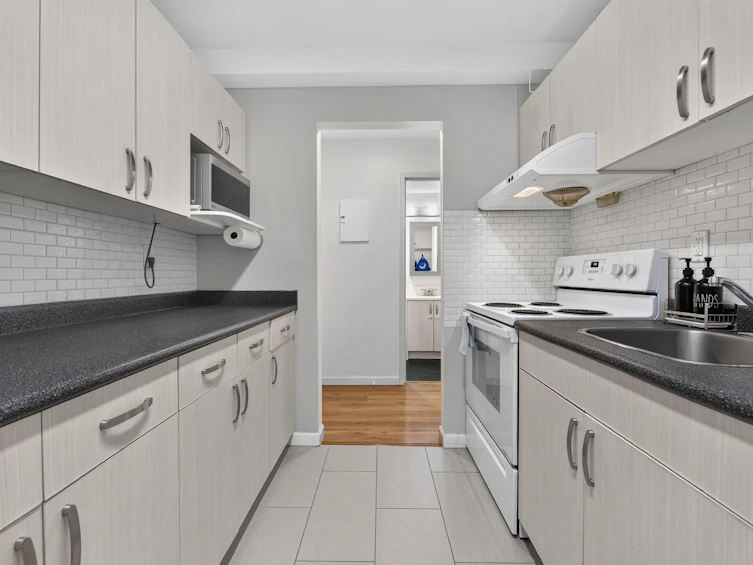 119-3451 Springfield Drive, Richmond, BC, V7E 1Z2 - 14