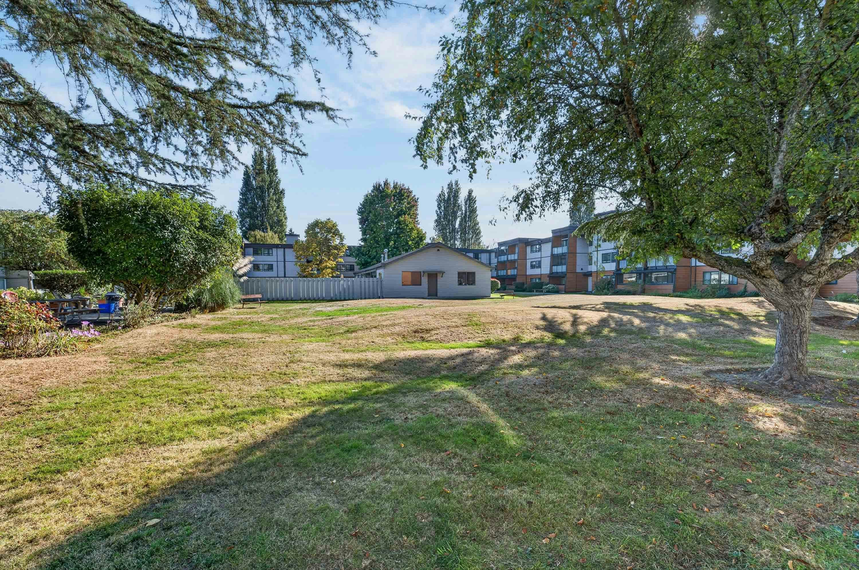 119-3451 Springfield Drive, Richmond, BC, V7E 1Z2 - 30