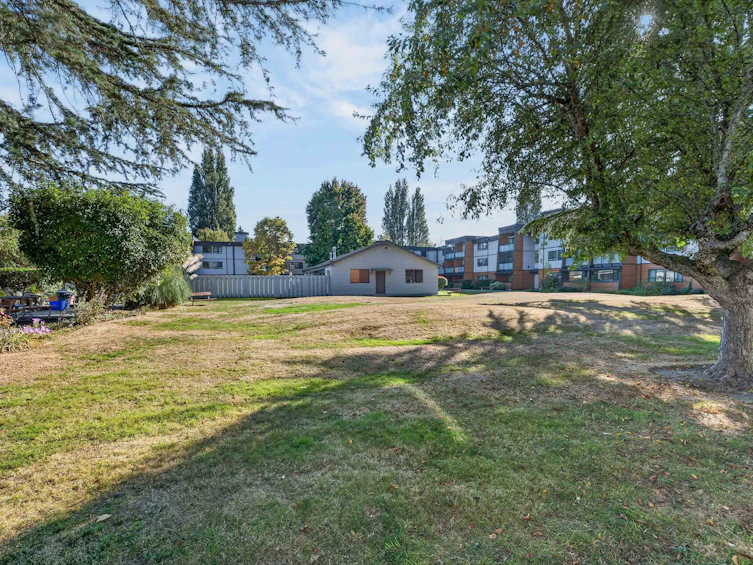 119-3451 Springfield Drive, Richmond, BC, V7E 1Z2 - 30