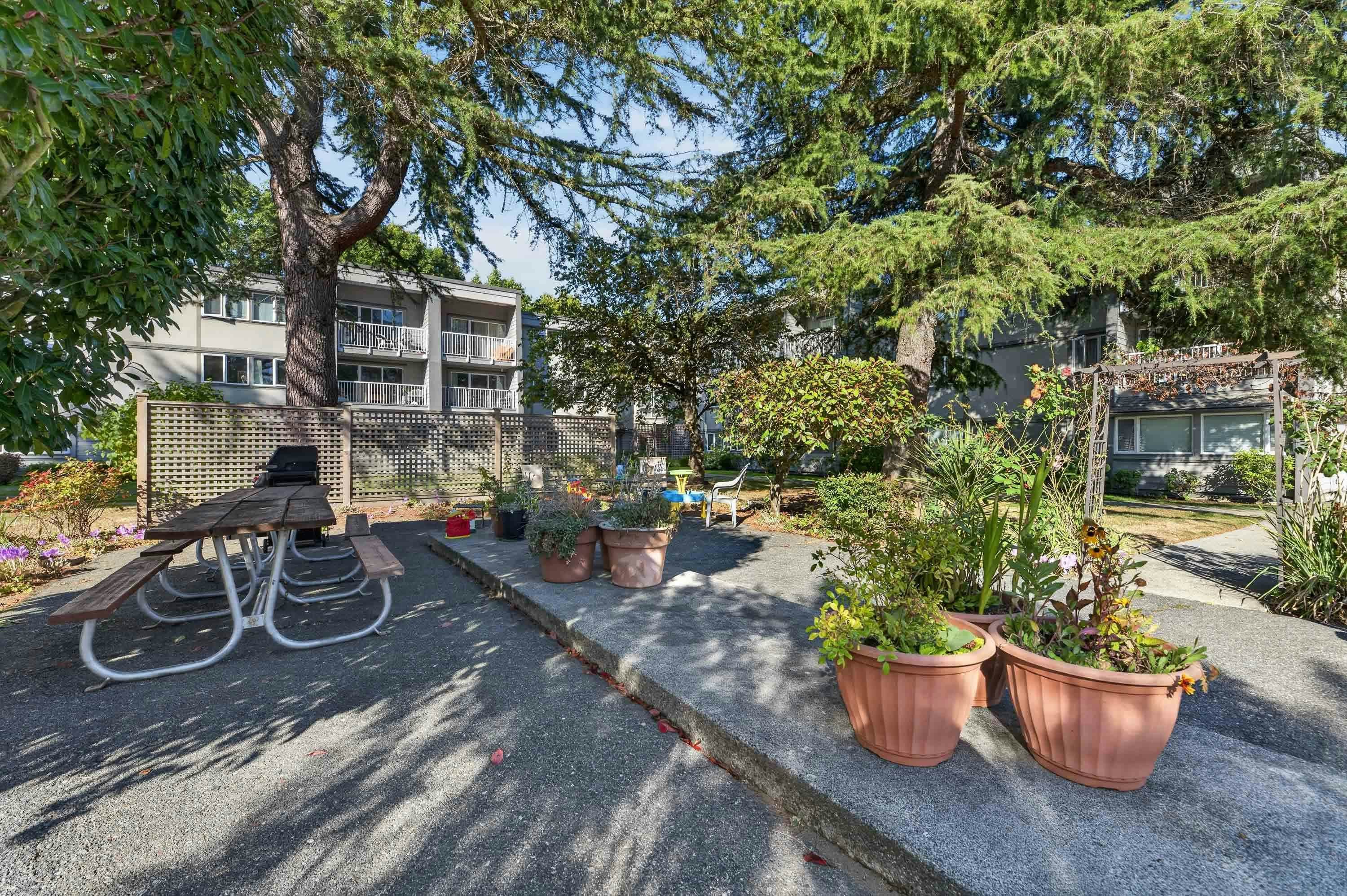 119-3451 Springfield Drive, Richmond, BC, V7E 1Z2 - 35