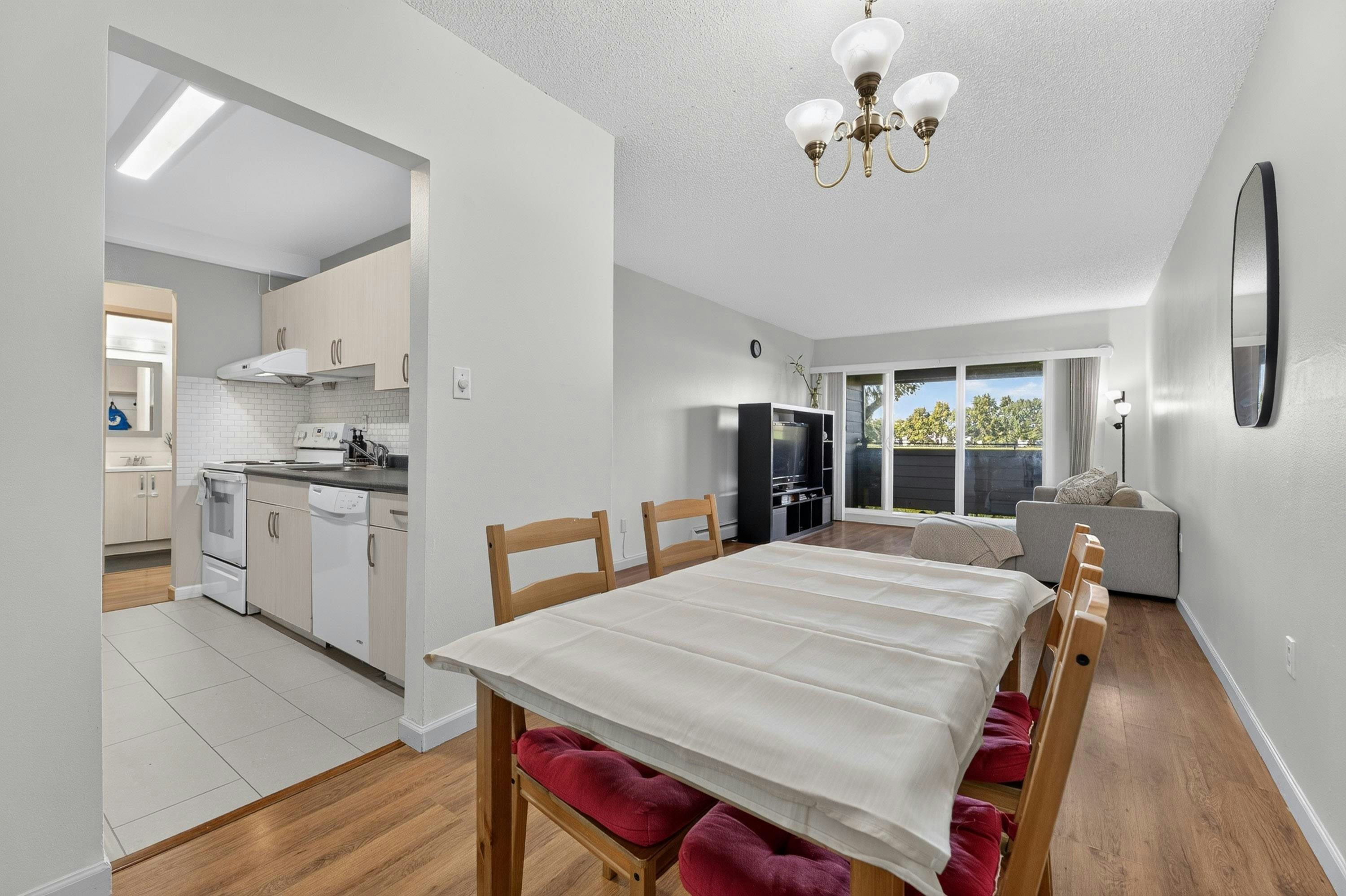 119-3451 Springfield Drive, Richmond, BC, V7E 1Z2 - 10