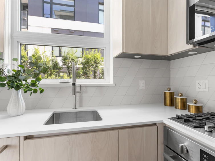 3249 Clive Avenue, Vancouver, BC, V5R 4V3 - 7