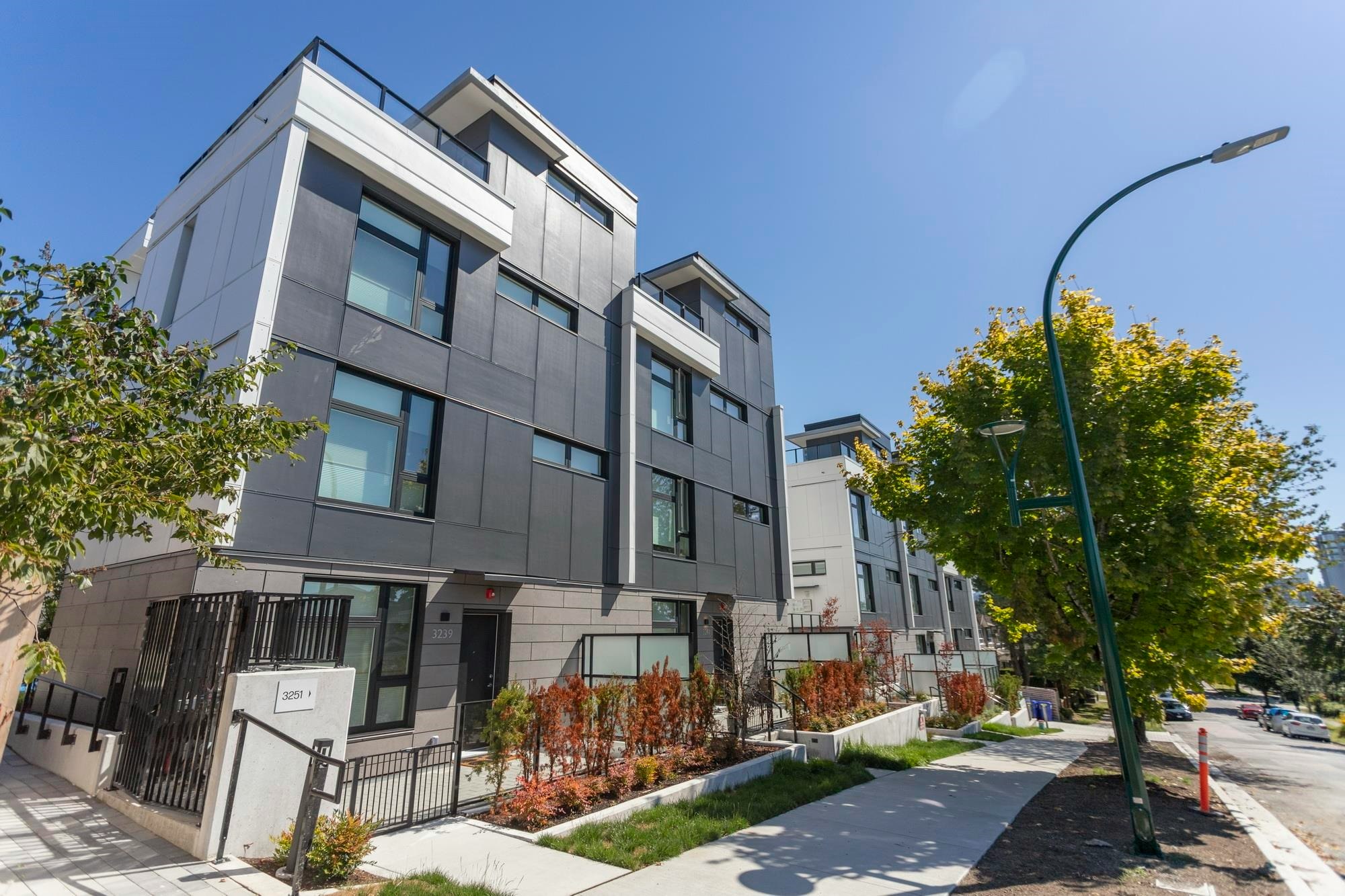 3249 Clive Avenue, Vancouver, BC, V5R 4V3