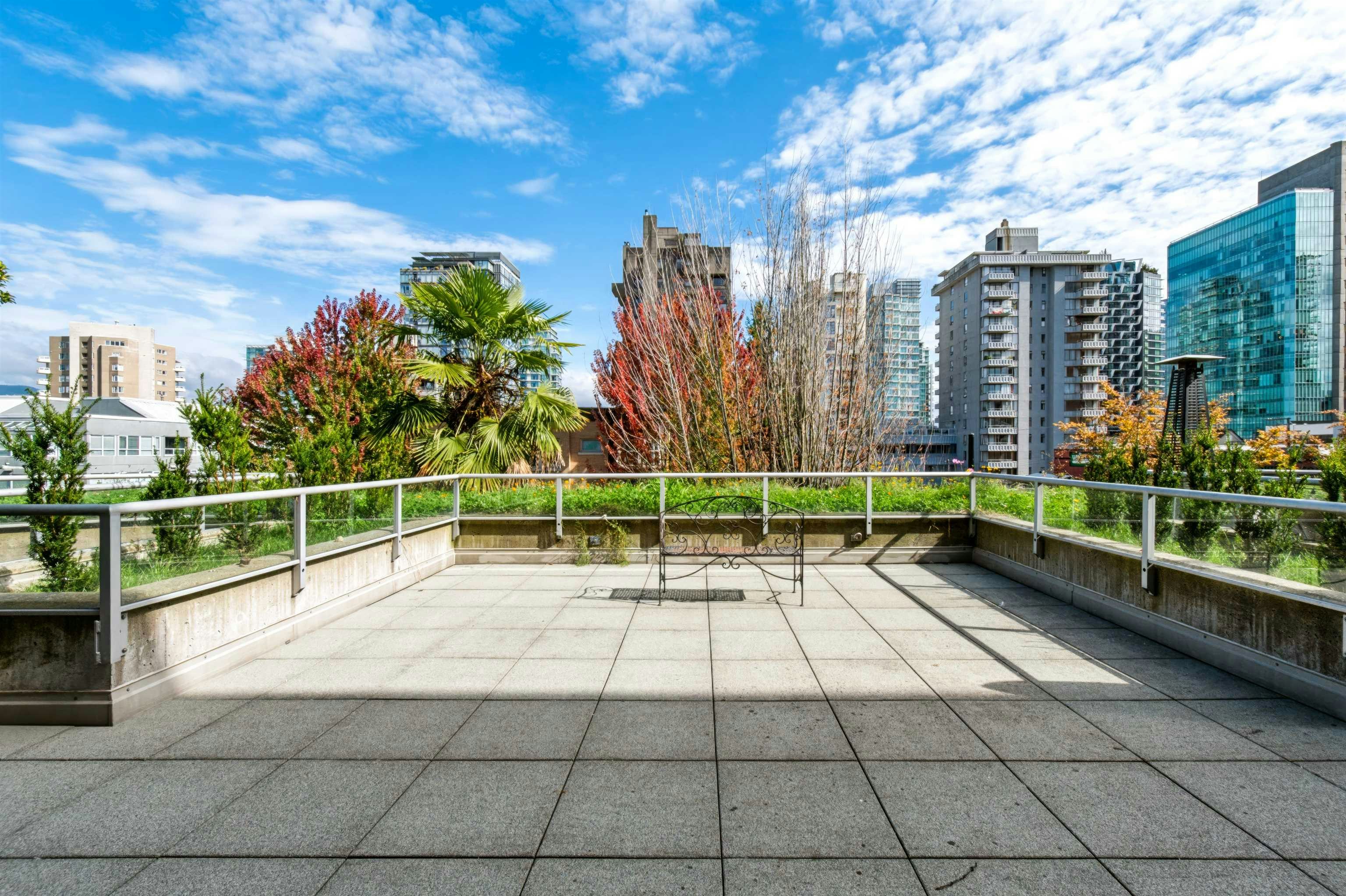 202-1688 Robson Street, Vancouver, BC, V6G 1C7 - 17