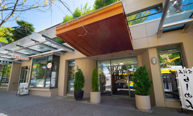202-1688 Robson Street