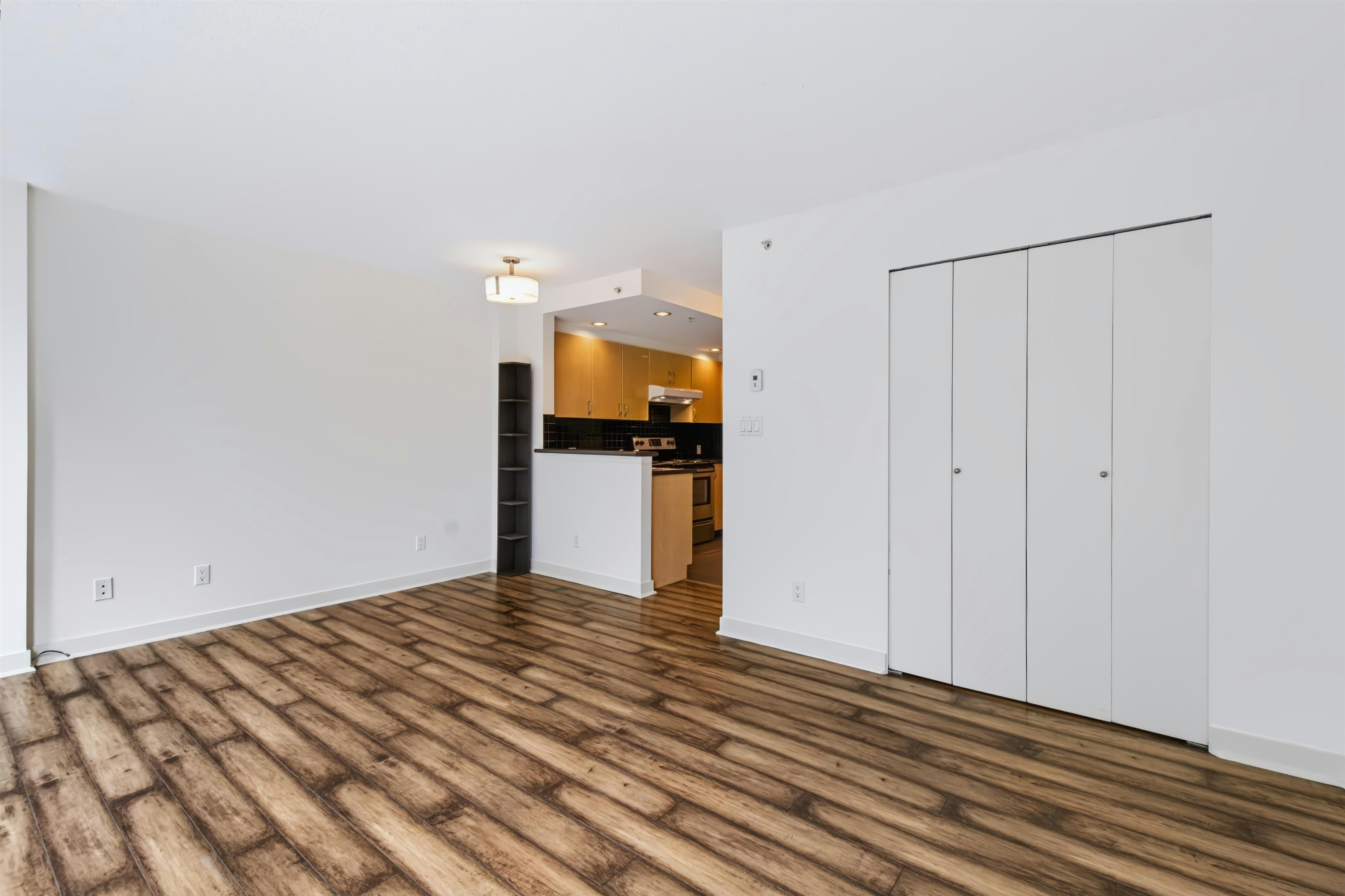 202-1688 Robson Street, Vancouver, BC, V6G 1C7 - 11