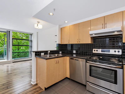 202-1688 Robson Street - 2