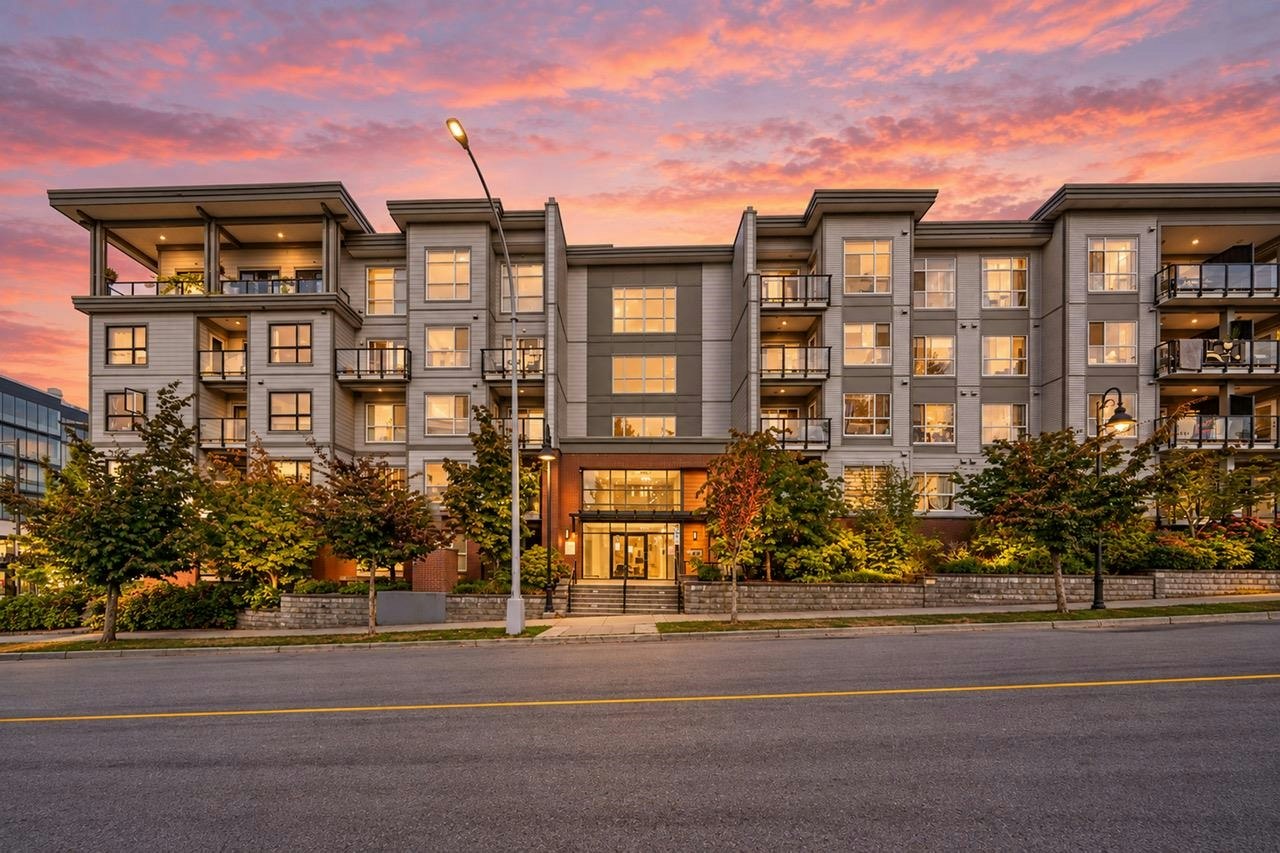 422-13733 107a Avenue, Surrey, BC, V3T 0B7