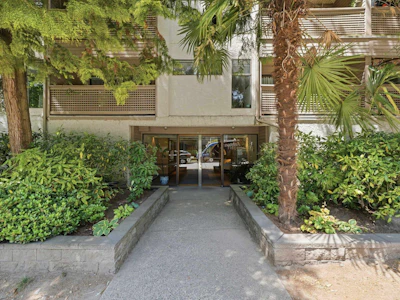 106-423 Agnes Street - 2