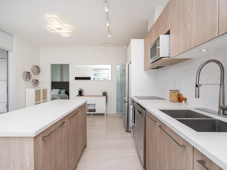 601-691 North Road, Burnaby, BC, V3J 0H9 - 7