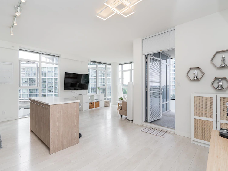 601-691 North Road, Burnaby, BC, V3J 0H9 - 3