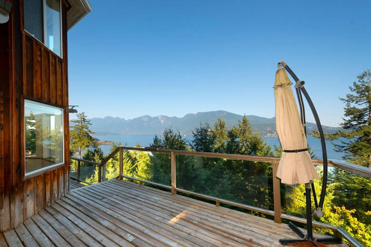 671 Taylor Road, Bowen Island, BC, V0N 1G1
